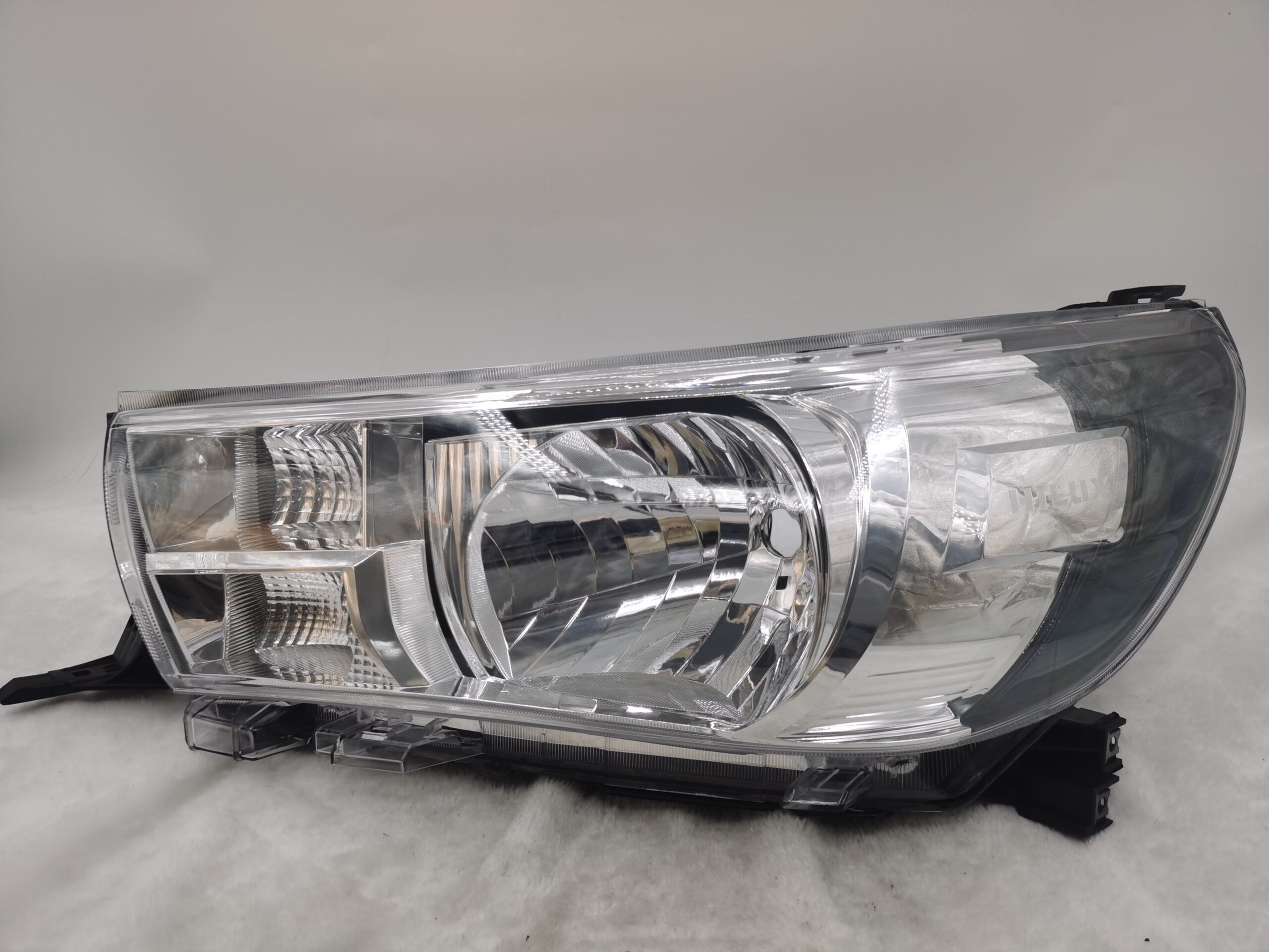 Toyota HILUX REVO 2015-2019 HALOGEN L.H.S Headlight Assembly