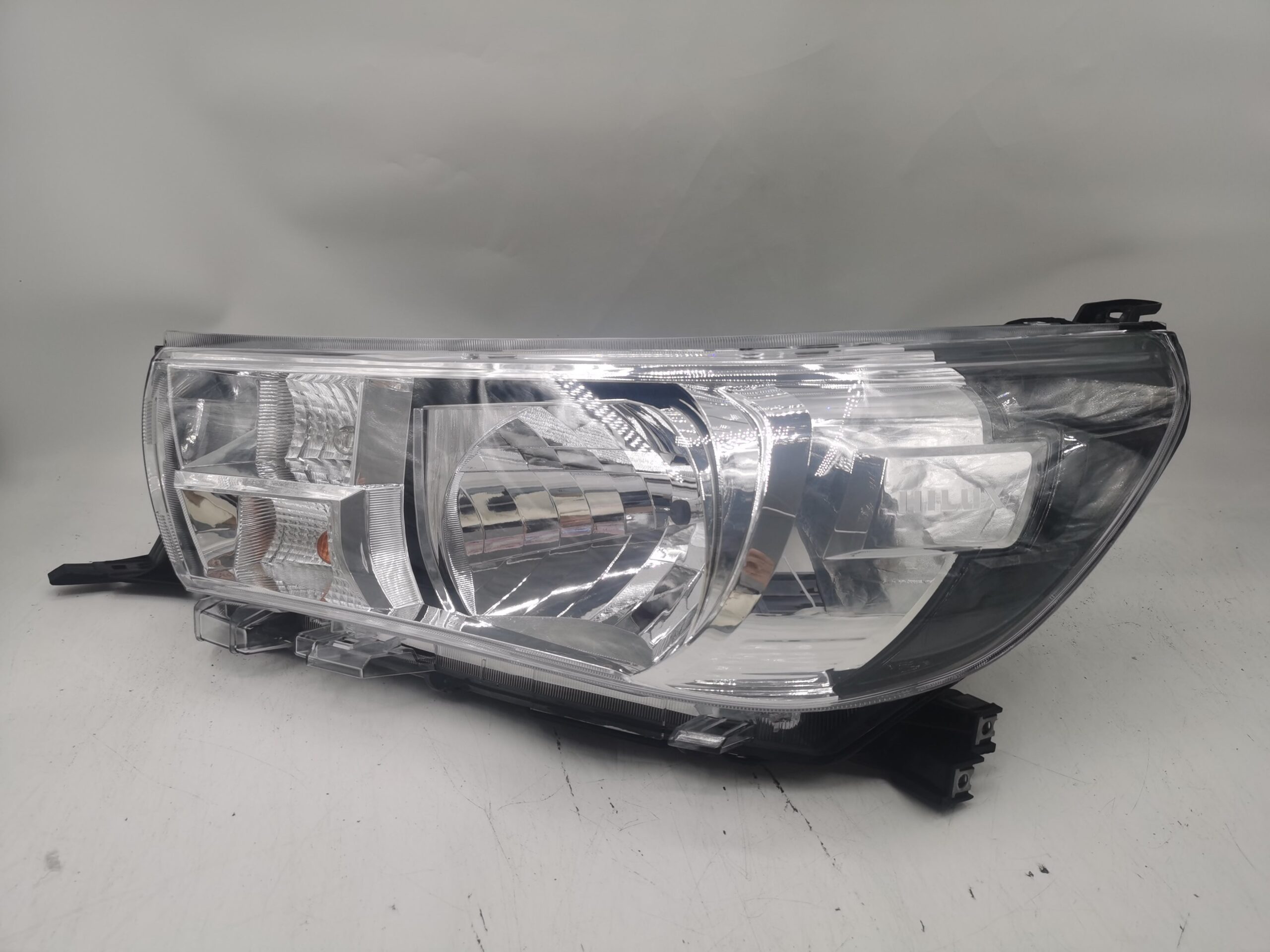 Toyota HILUX REVO 2015-2019 HALOGEN L.H.S Headlight Assembly