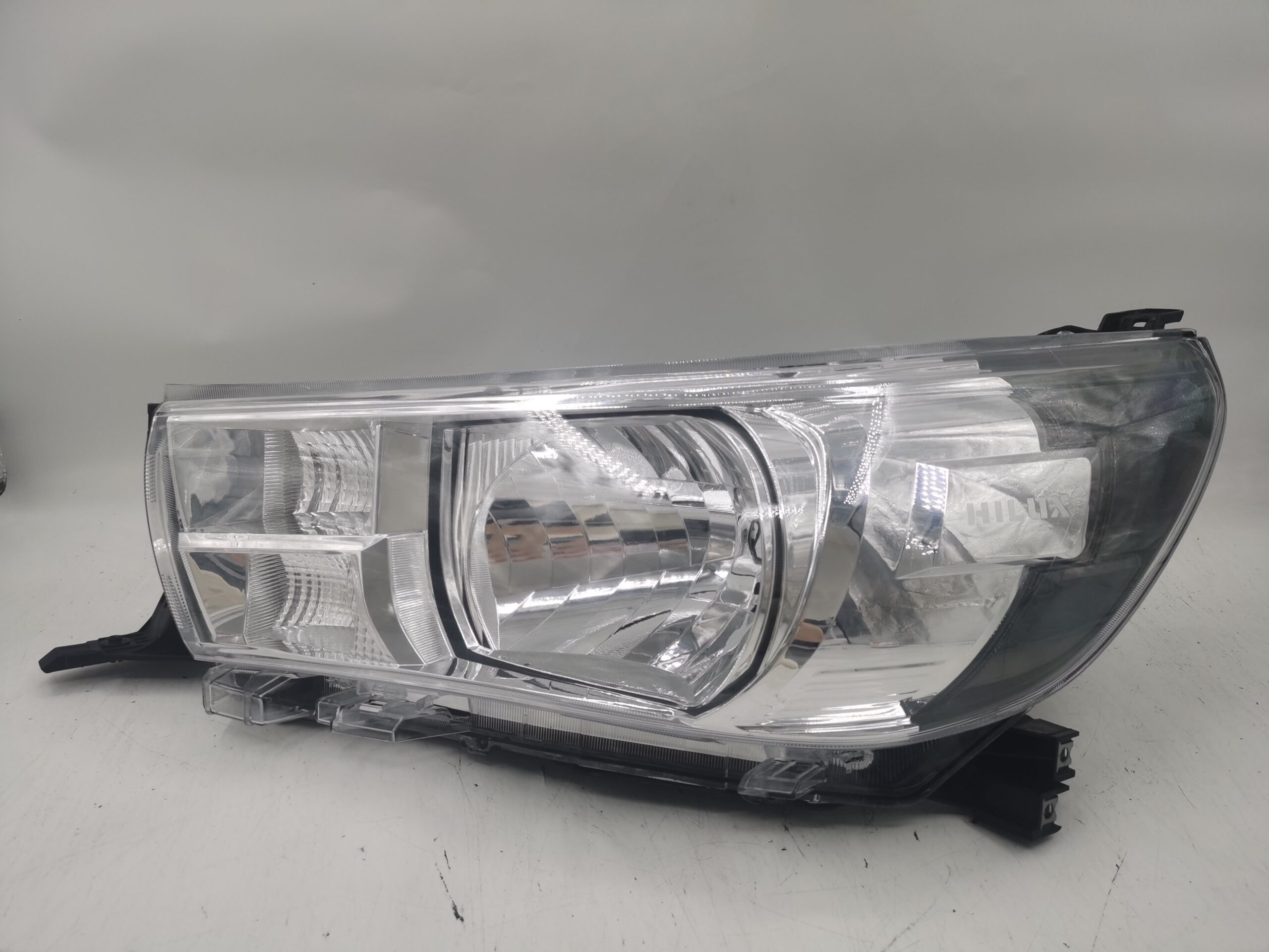 Toyota HILUX REVO 2015-2019 HALOGEN L.H.S Headlight Assembly