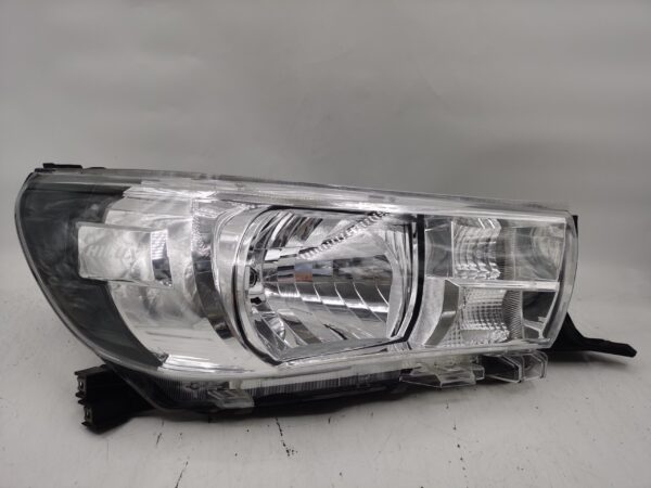 Toyota HILUX REVO 2015-2019 HALOGEN R.H.S HEADLIGHT ASSEMBLY