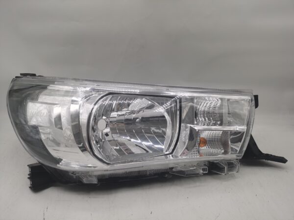 Toyota HILUX REVO 2015-2019 HALOGEN R.H.S Headlight Assembly