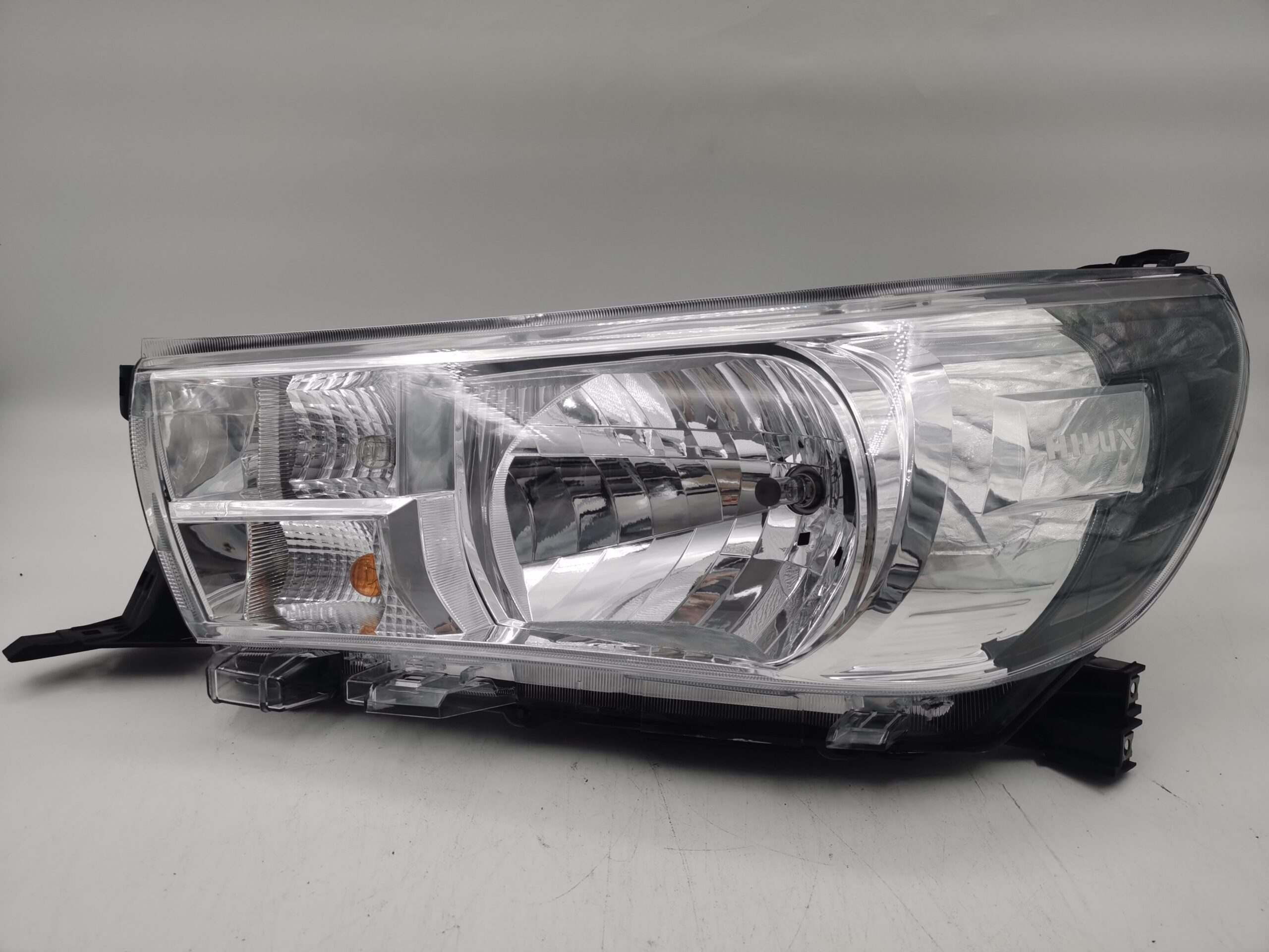 Toyota HILUX REVO 2015-2019 HALOGEN L.H.S HEADLIGHT ASSEMBLY