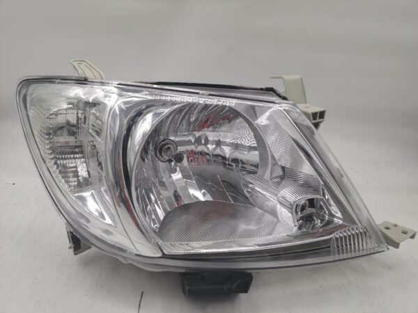 Toyota HILUX VIGO 2005-2010 HALOGEN R.H.S HEADLIGHT ASSEMBLY