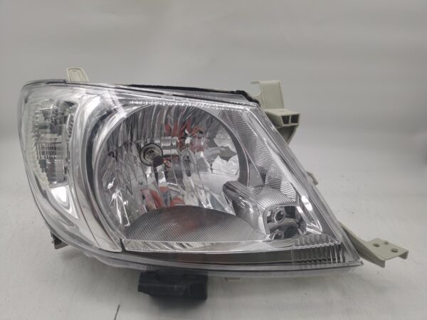 Toyota HILUX VIGO 2005-2010 HALOGEN R.H.S HEADLIGHT ASSEMBLY