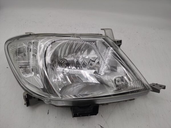 Toyota HILUX VIGO 2005-2010 HALOGEN R.H.S HEADLIGHT ASSEMBLY