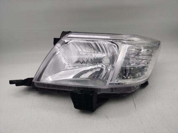 Toyota HILUX VIGO 2011-2014 HALOGEN L.H.S HEADLIGHT ASSEMBLY