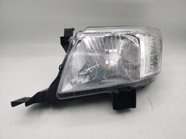 Toyota HILUX VIGO 2011-2014 HALOGEN L.H.S HEADLIGHT ASSEMBLY