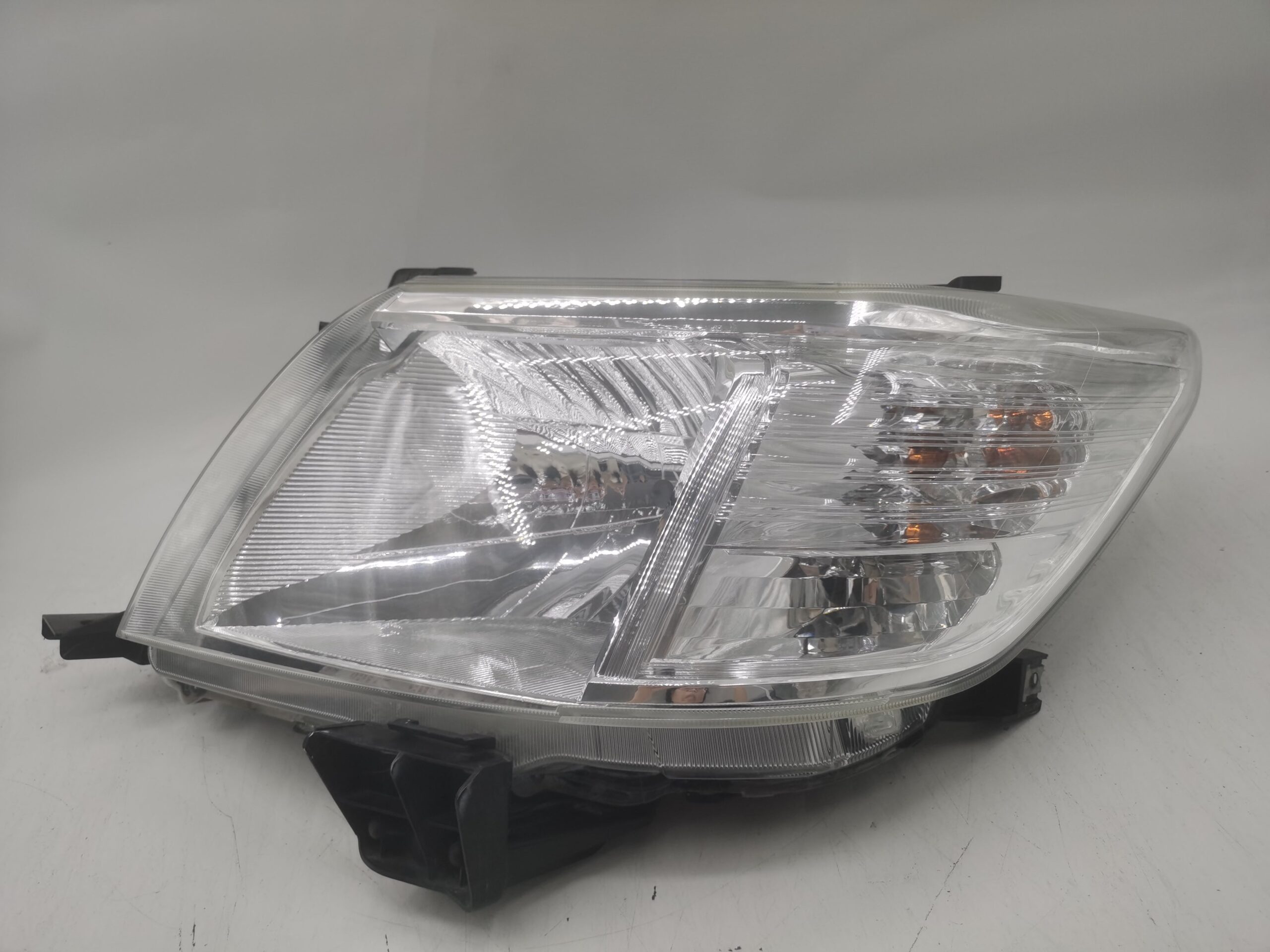 Toyota HILUX VIGO 2011-2014 HALOGEN L.H.S Headlight Assembly