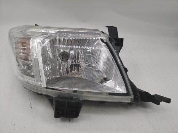 Toyota HILUX VIGO 2011-2014 HALOGEN R.H.S Headlight Assembly