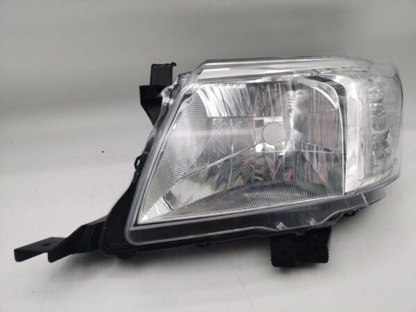 Toyota HILUX VIGO 2011-2014HALOGEN L.H.S HEADLIGHT ASSEMBLY