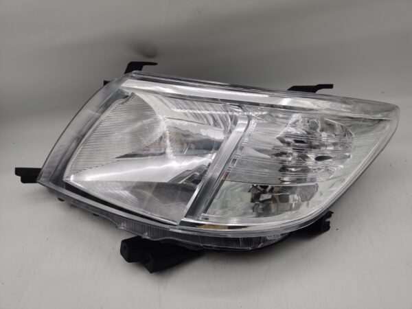 Toyota HILUX VIGO 2011-2014HALOGEN L.H.S HEADLIGHT ASSEMBLY