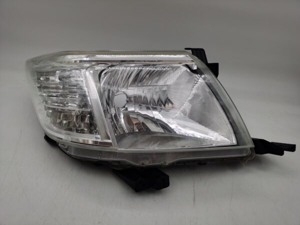 Toyota HILUX VIGO 2011-2014 HALOGEN R.H.S HEADLIGHT ASSEMBLY