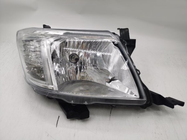 Toyota HILUX VIGO 2011-2014 HALOGEN R.H.S HEADLIGHT ASSEMBLY