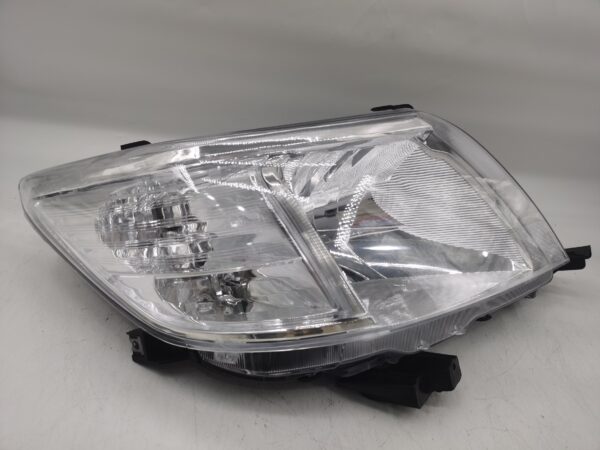 Toyota HILUX VIGO 2011-2014 HALOGEN R.H.S HEADLIGHT ASSEMBLY