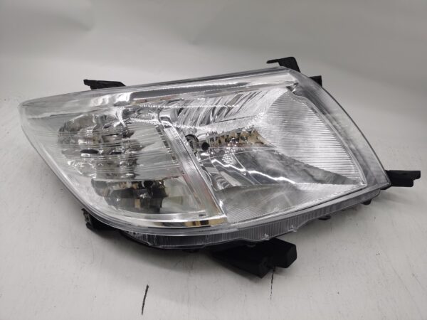 Toyota HILUX VIGO 2011-2014 HALOGEN R.H.S HEADLIGHT ASSEMBLY