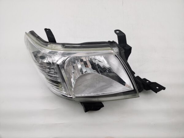 Toyota HILUX VIGO 2011-2014 HALOGEN R.H.S HEADLIGHT ASSEMBLY