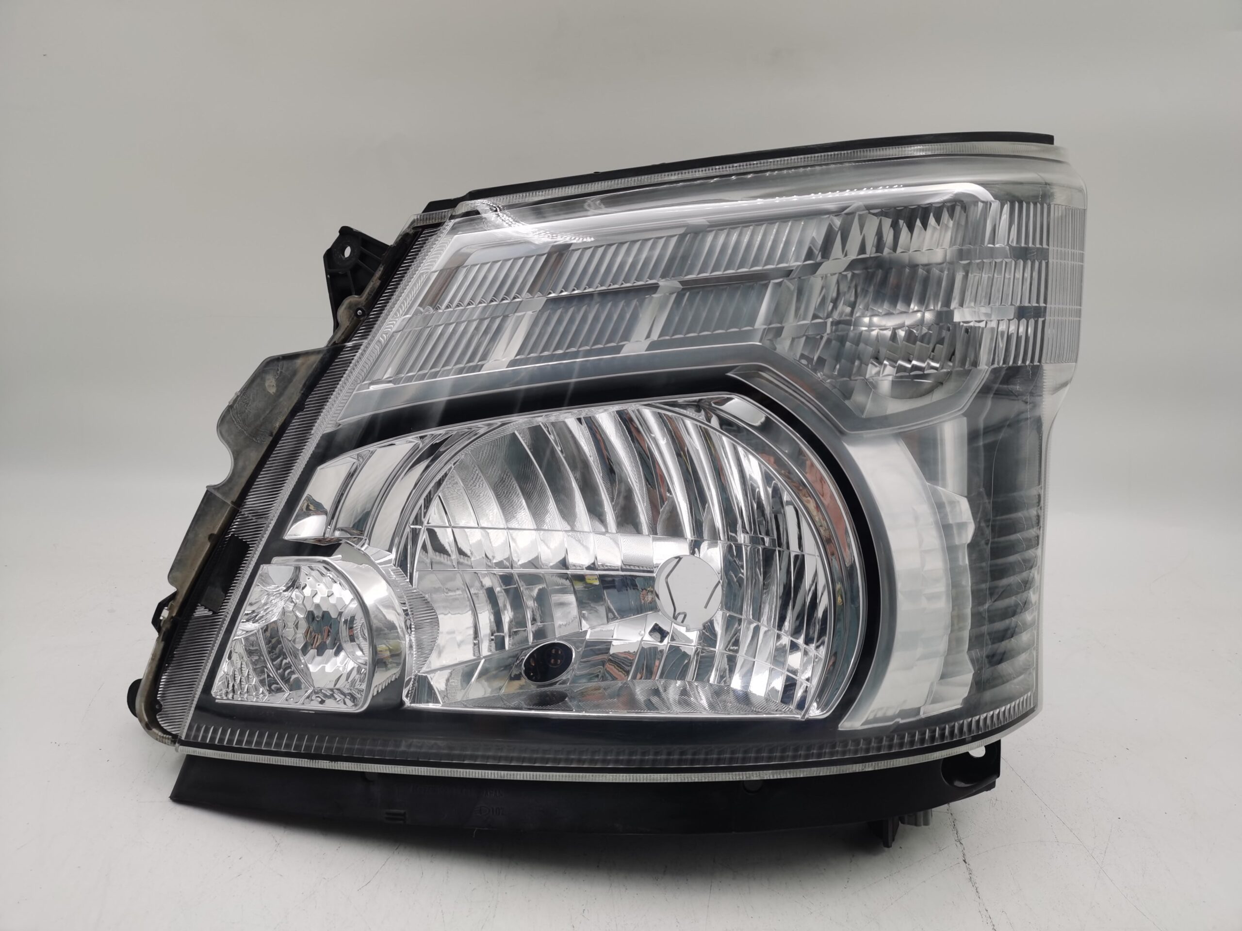 Toyota HINO 300 SERIES XZU710R 2013-2023 HALOGEN L.H.S HEADLIGHT ASSEMBLY