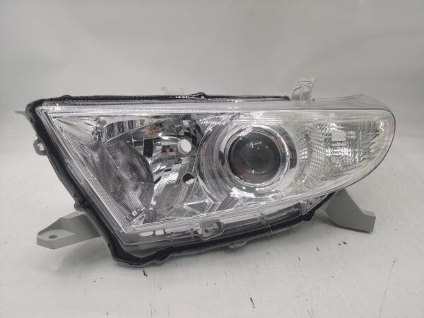 Toyota KLUGER 2011-2013 HALOGEN L.H.S Headlight Assembly