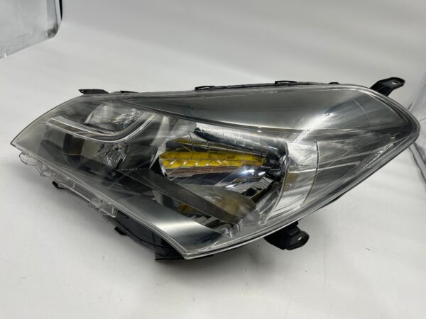 Toyota L.H.S HEADLIGHT ASSEMBLY