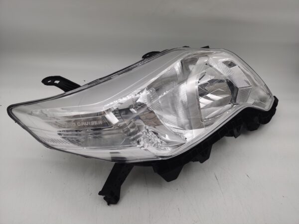 Toyota LANDCRUISER PRADO 150 GDJ150W 2014-2017 HALOGEN R.H.S HEADLIGHT ASSEMBLY