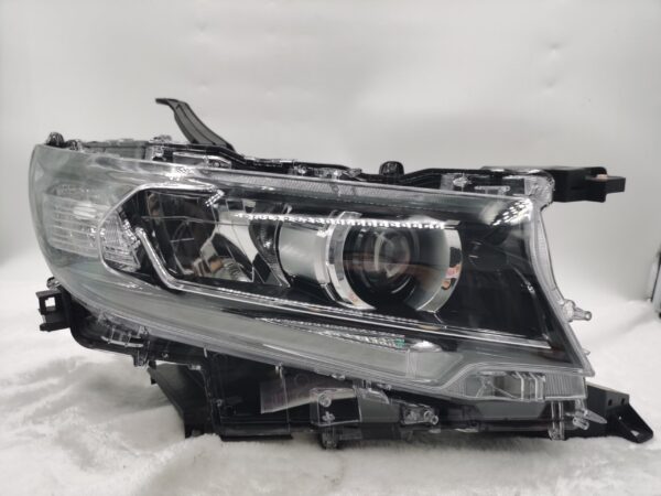 Toyota LANDCRUISER PRADO 150 GDJ150R 2018-2022 LED R.H.S HEADLIGHT ASSEMBLY