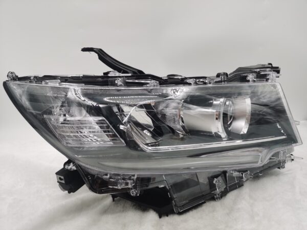 Toyota LANDCRUISER PRADO 150 GDJ150R 2018-2022 LED R.H.S HEADLIGHT ASSEMBLY