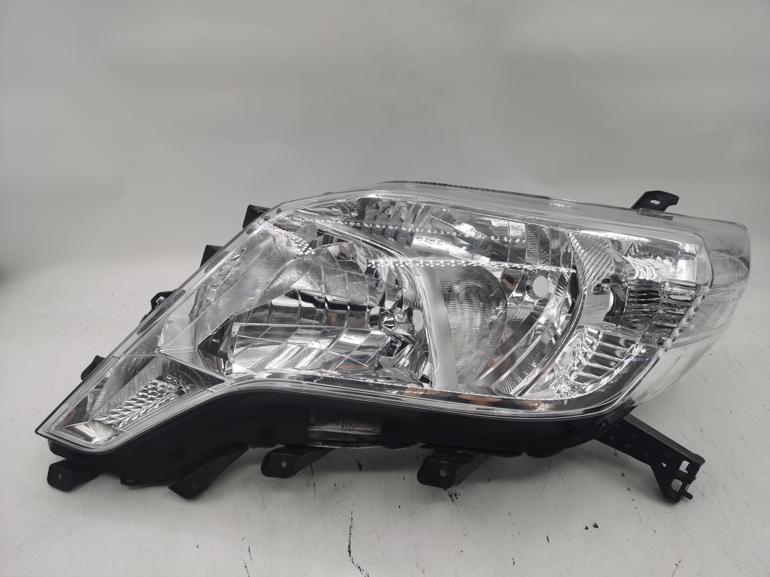 Toyota LANDCRUISER PRADO 150 GDJ150W 2014-2017 HALOGEN L.H.S Headlight Assembly