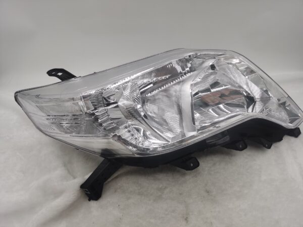 Toyota LANDCRUISER PRADO 150 GDJ150W 2014-2017 HALOGEN R.H.S Headlight Assembly