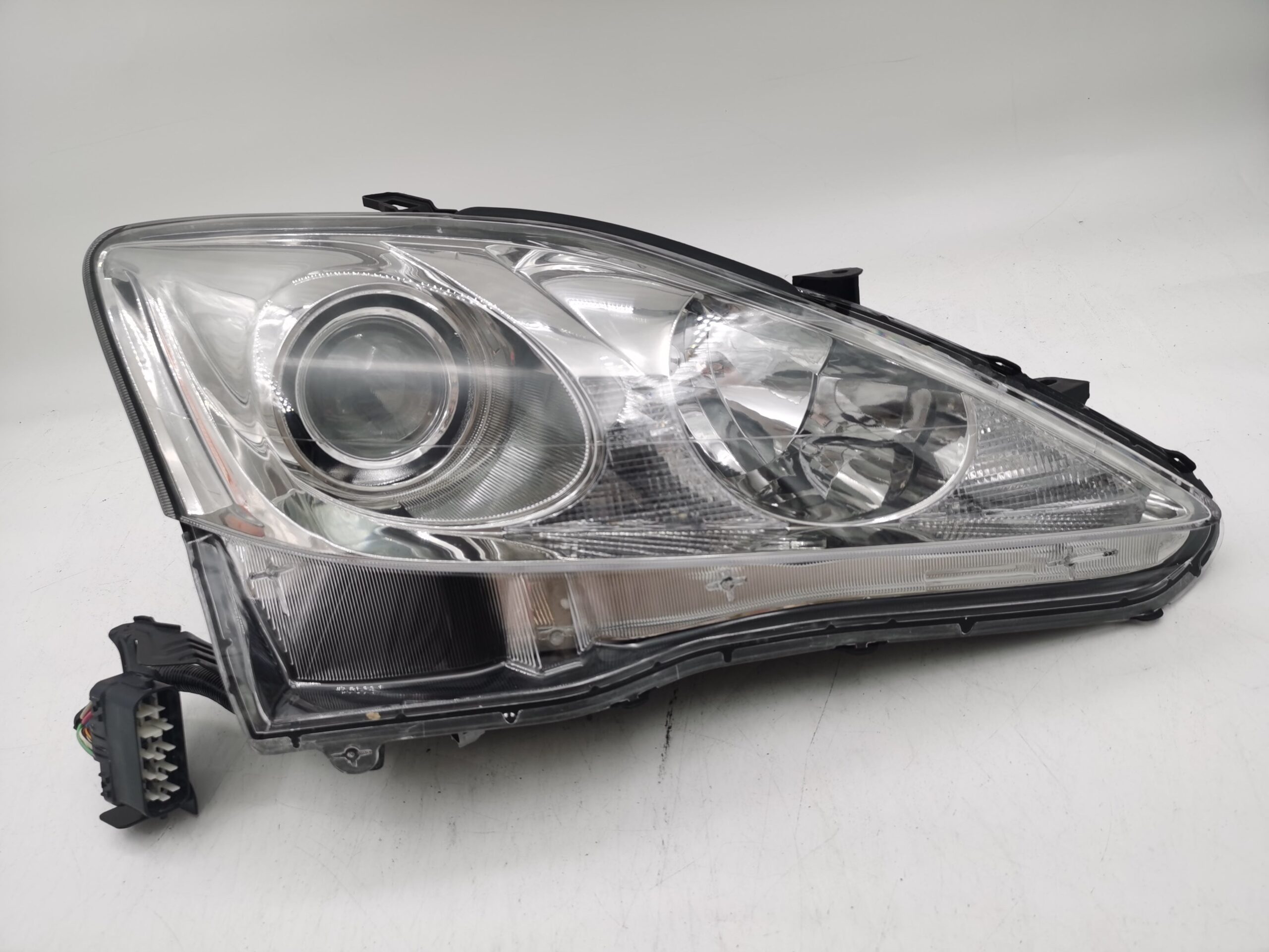 Lexus IS250 IS350 2006-2013 HALOGEN R.H.S HEADLIGHT ASSEMBLY