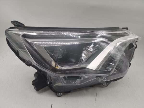 Toyota RAV4 4.5 XA40 2016-2018 LED R.H.S HEADLIGHT ASSEMBLY