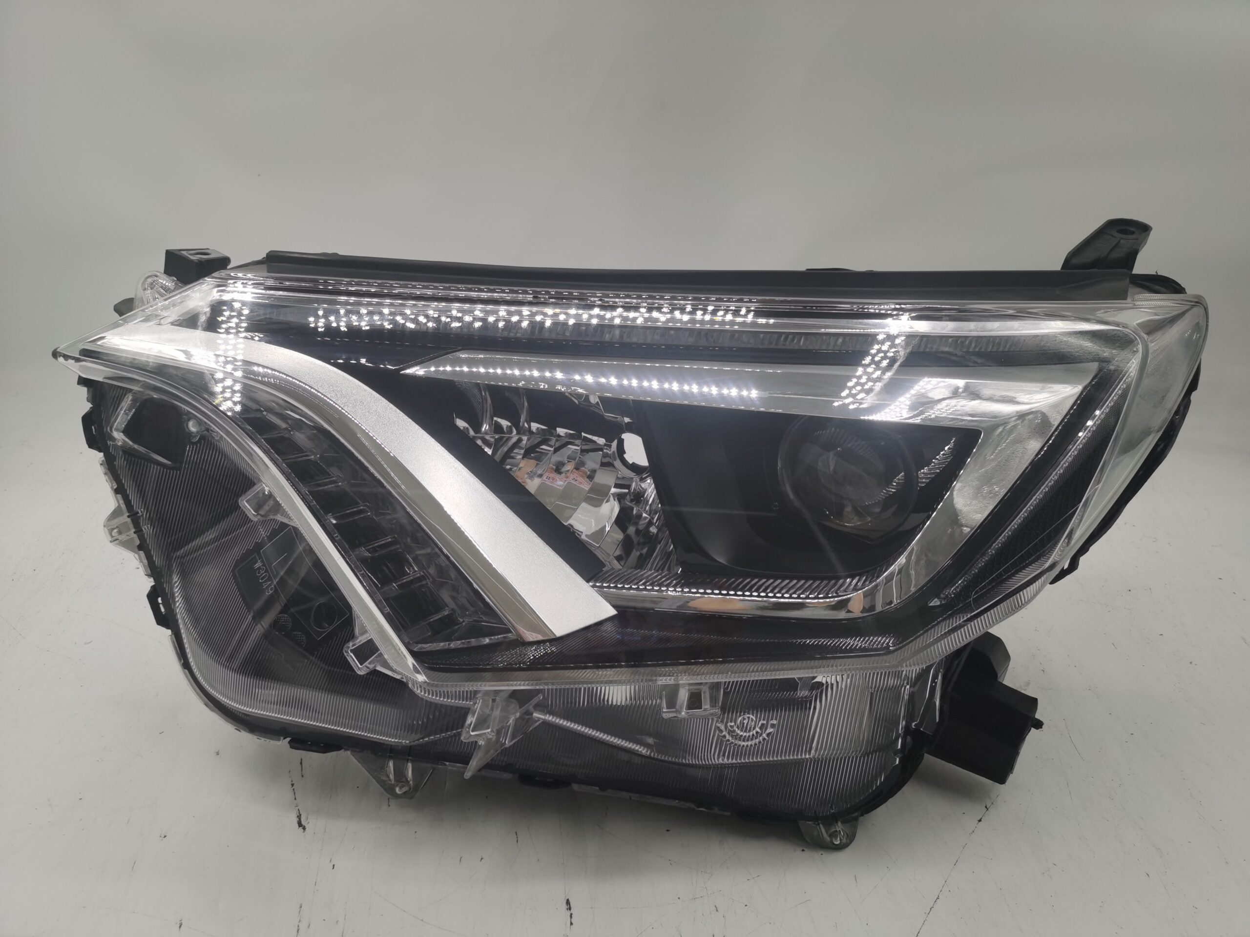 Toyota RAV4 4.5 XA40 2016-2018 LED L.H.S Headlight Assembly