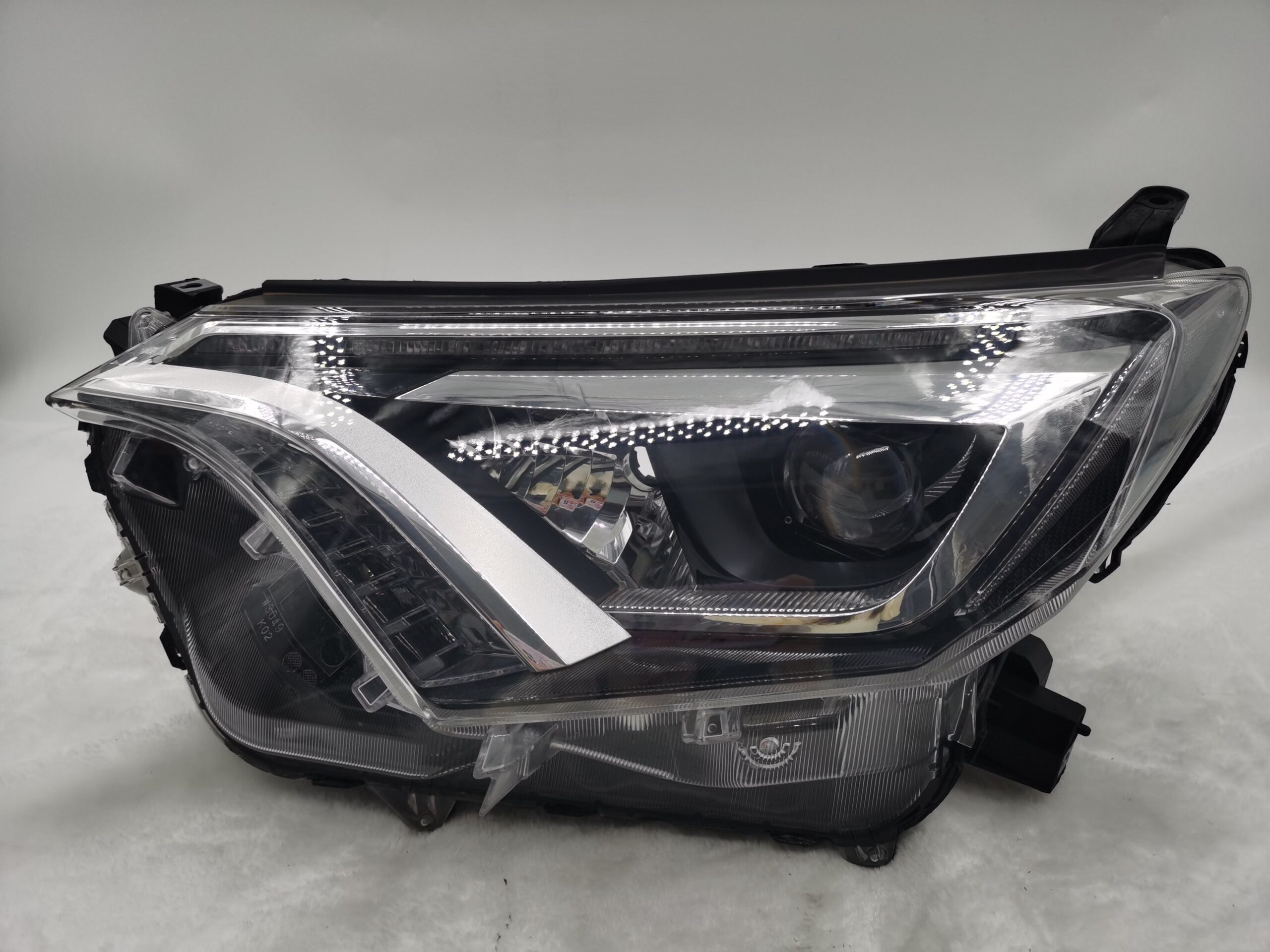 Toyota RAV4 4.5 XA40 2016-2018 LED L.H.S HEADLIGHT ASSEMBLY