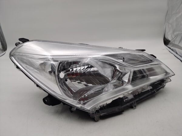 Toyota YARIS/VITZ NSP130 2017-2019 HALOGEN R.H.S HEADLIGHT ASSEMBLY