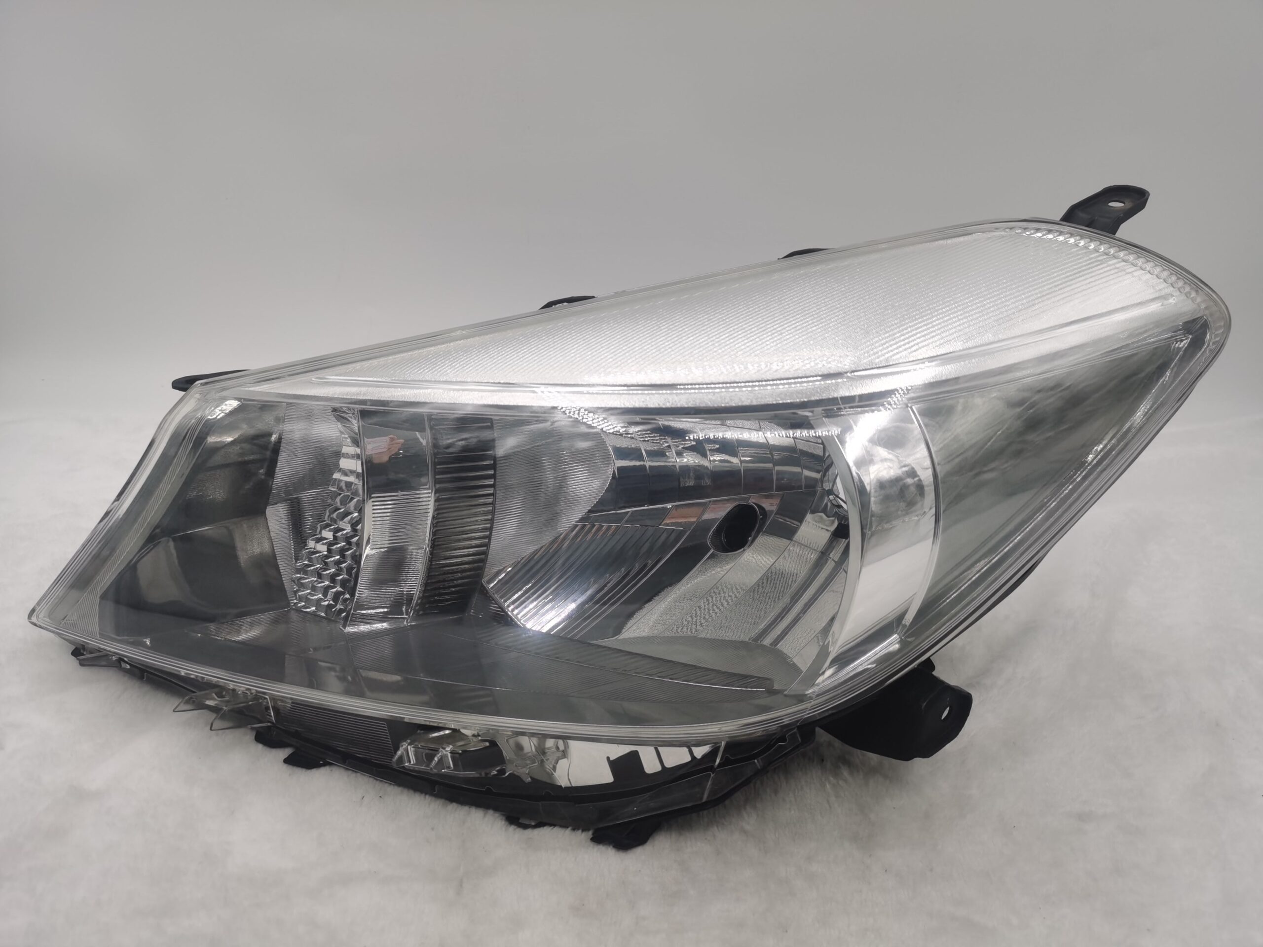 Toyota YARIS VITZ NSP130 2011-2013 HALOGEN L.H.S HEADLIGHT ASSEMBLY