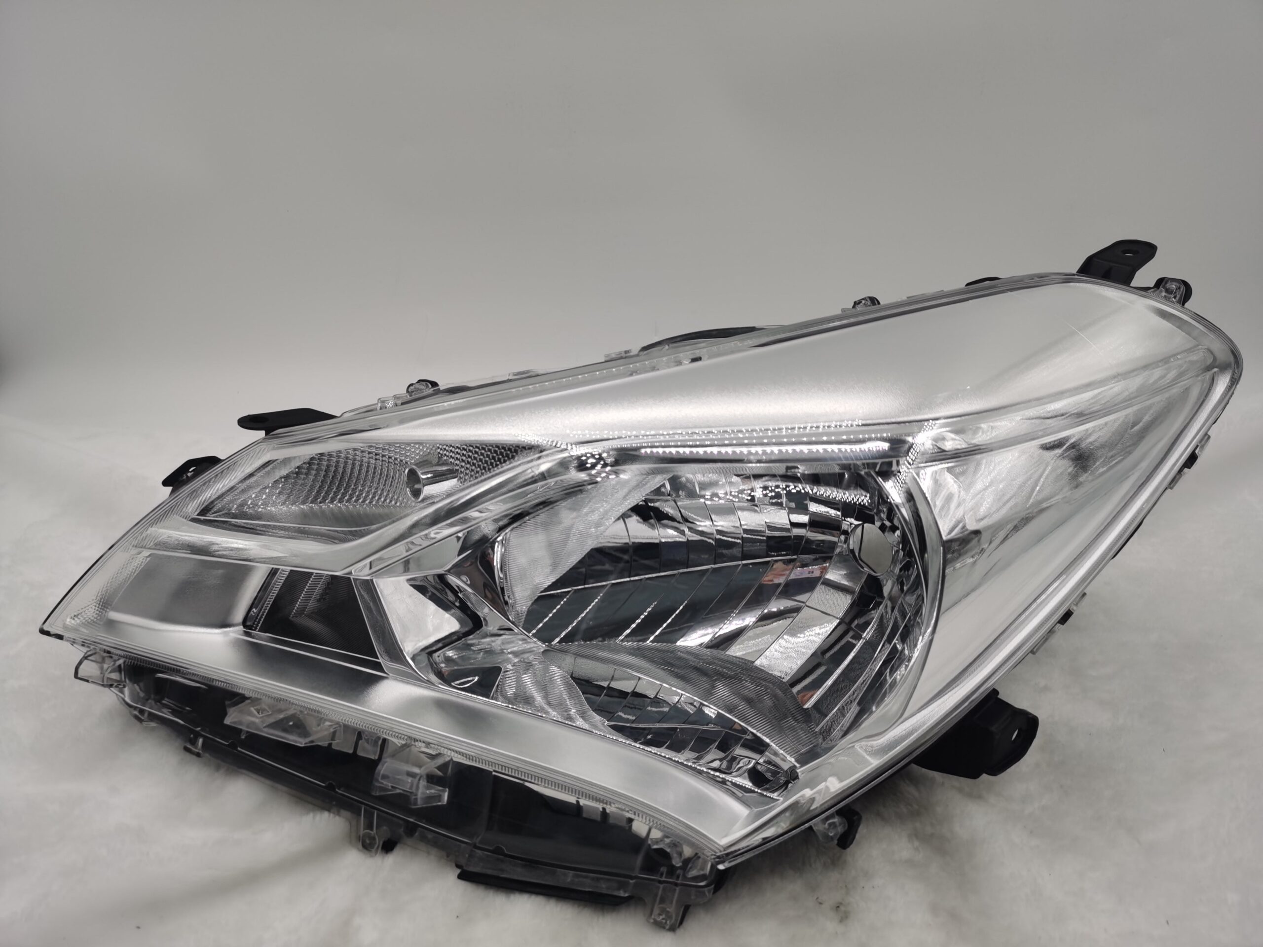 Toyota YARIS/VITZ NSP130 2017-2019 HALOGEN L.H.S HEADLIGHT ASSEMBLY