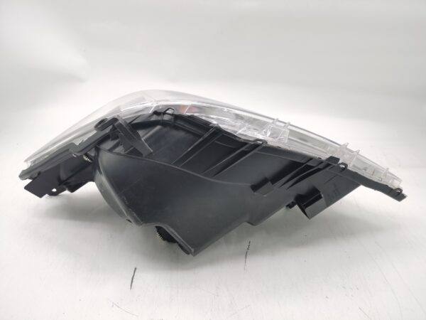 Toyota VITZ NSP130 2011-2013 HALOGEN R.H.S HEADLIGHT ASSEMBLY