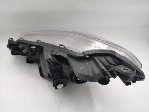 Toyota YARIS NCP130R 2014-2016 HALOGEN R.H.S HEADLIGHT ASSEMBLY