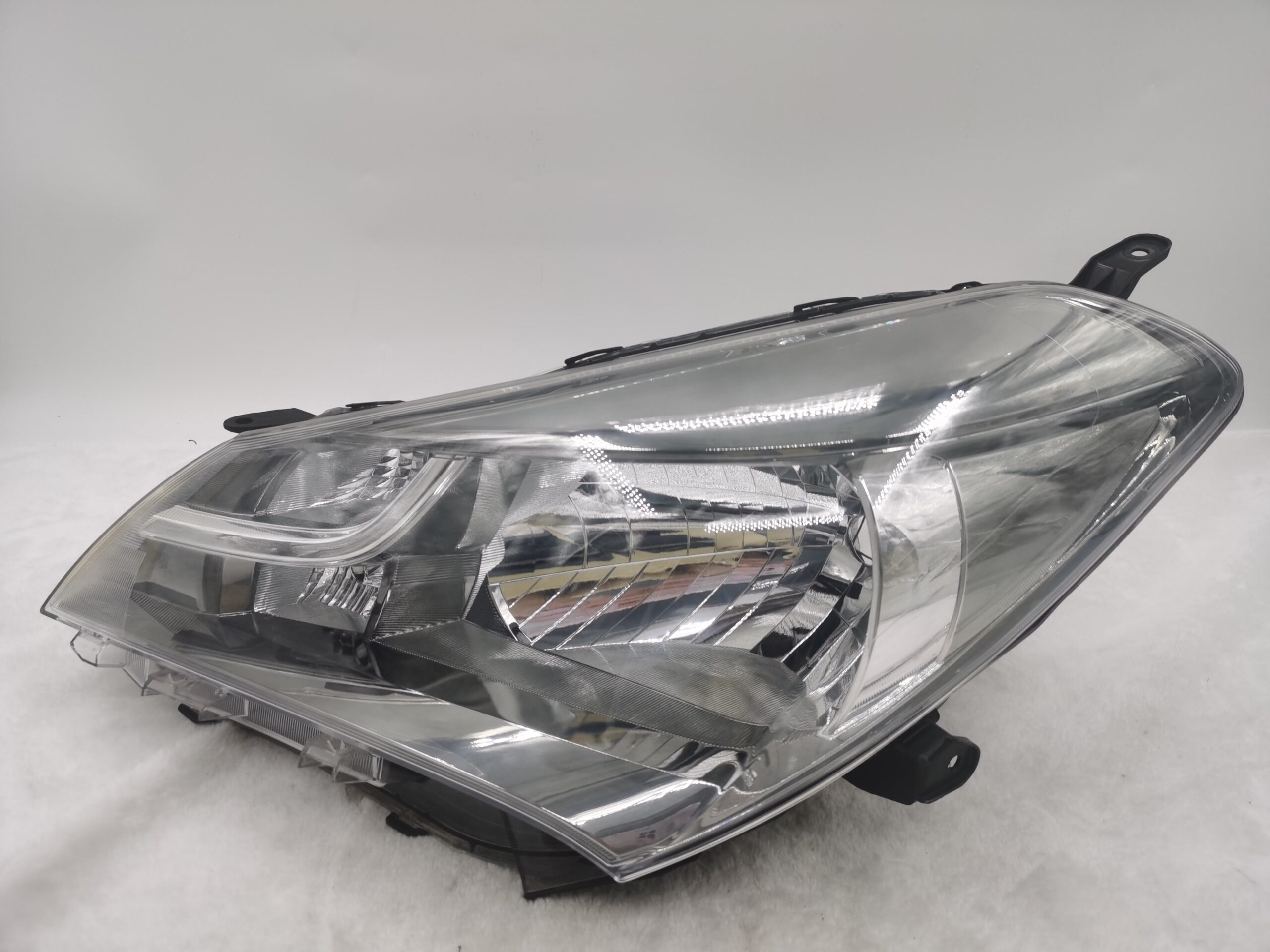 Toyota YARIS NCP130R 2014-2016 HALOGEN L.H.S HEADLIGHT ASSEMBLY