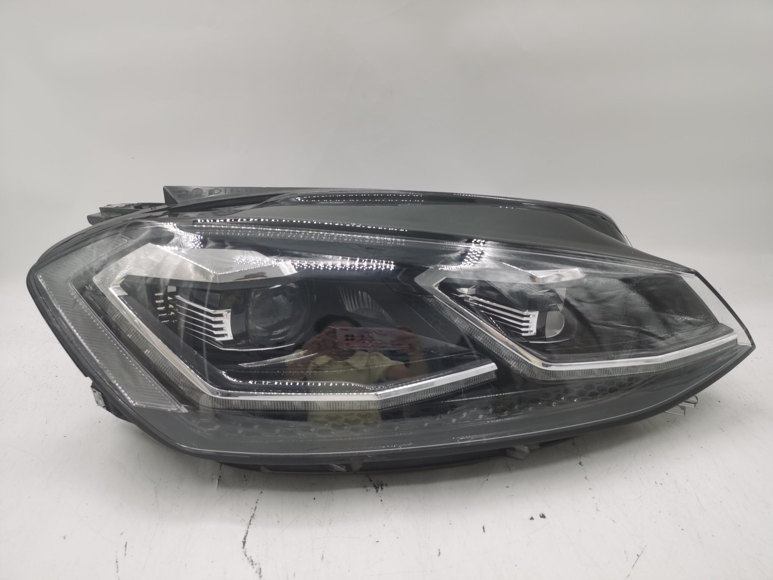 Volkswagen GOLF 2017-2019 LED R.H.S Headlight Assembly