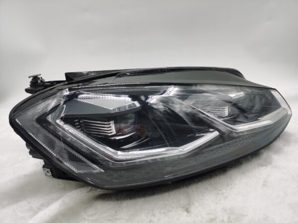 Volkswagen GOLF 2017-2019 LED R.H.S HEADLIGHT ASSEMBLY