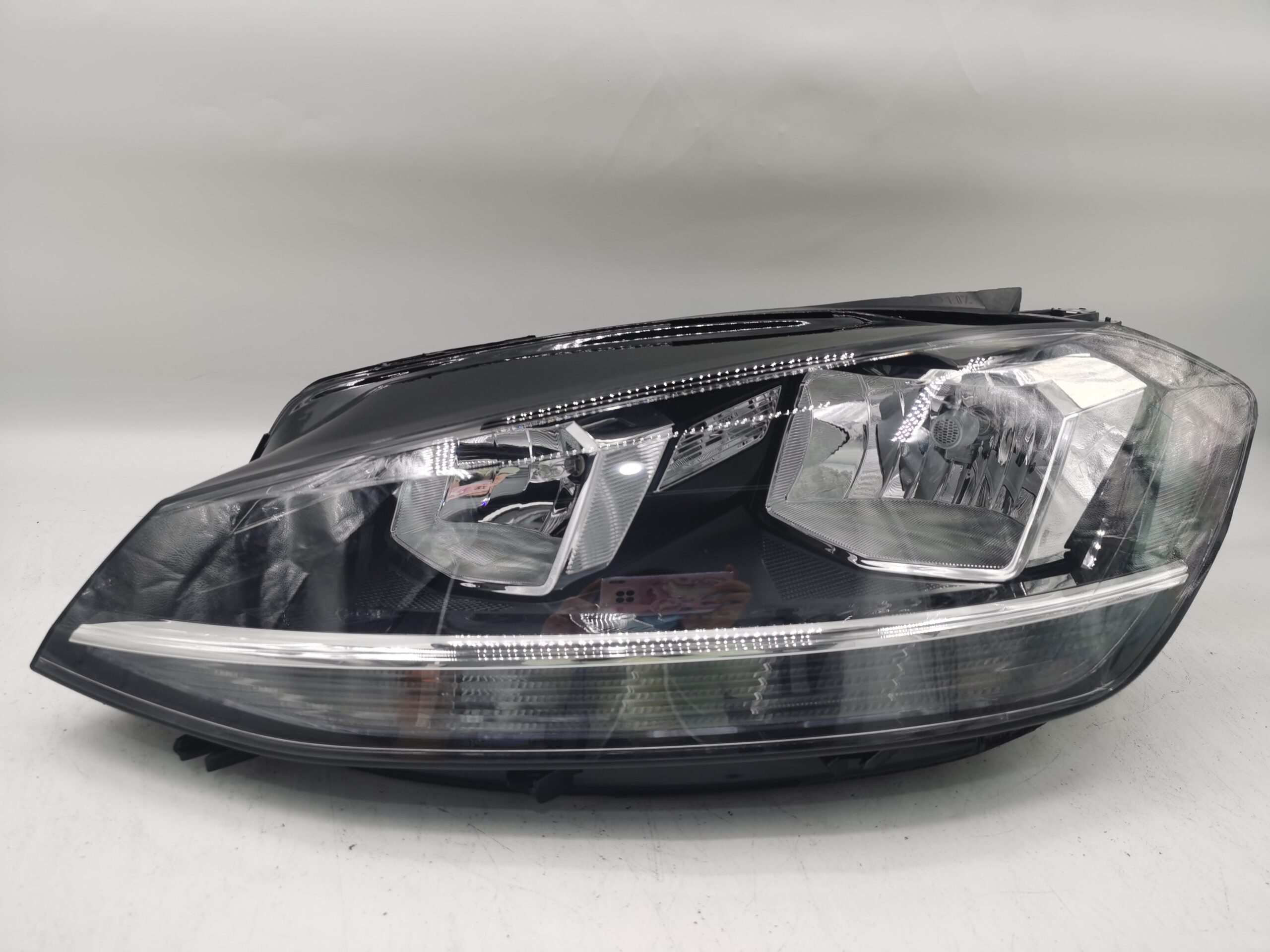 Volkswagen GOLF 2017-2019 HALOGEN  L.H.S HEADLIGHT ASSEMBLY