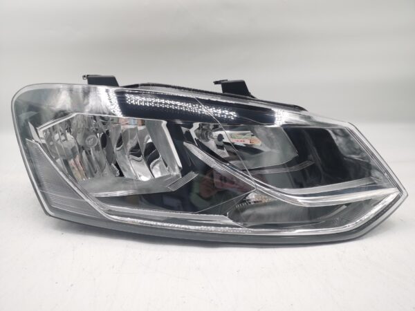 Volkswagen POLO 2014-2017 HALOGEN R.H.S HEADLIGHT ASSEMBLY