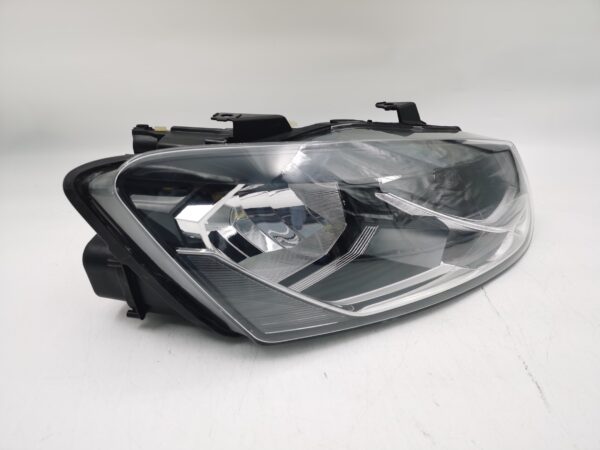 Volkswagen POLO 2014-2017 HALOGEN R.H.S HEADLIGHT ASSEMBLY