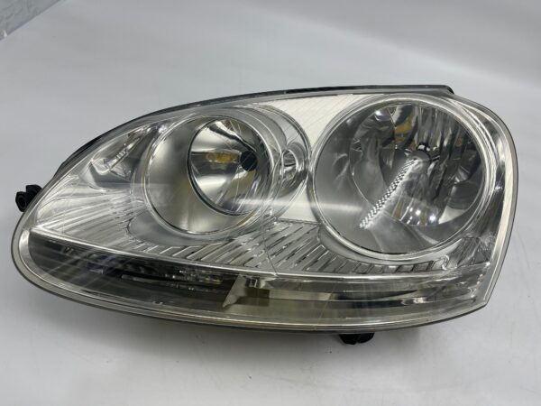 Volkswagen SAGITAR 2007 L.H.S HEADLIGHT ASSEMBLY