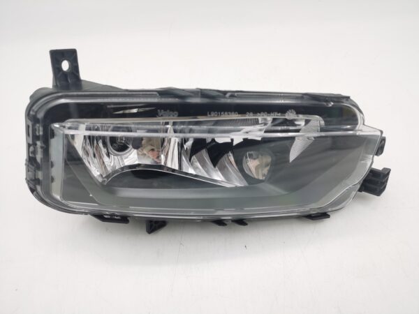 Volkswagen T6 2018-2021 R.H.S FOG LIGHT ASSEMBLY