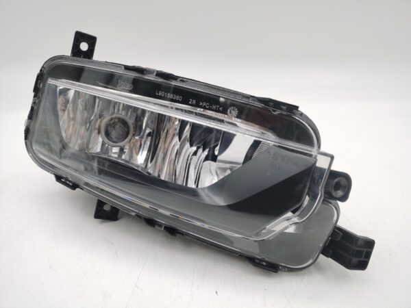 Volkswagen T6 2018-2021 R.H.S FOG LIGHT ASSEMBLY