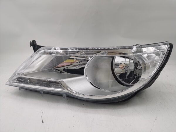 Volkswagen TIGUAN 2007-2011 HALOGEN L.H.S Headlight Assembly