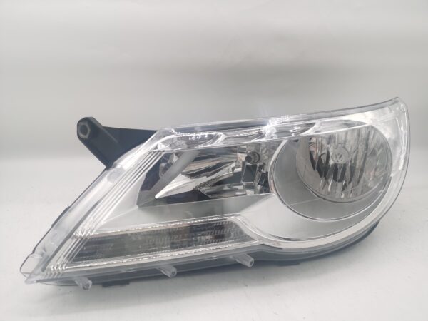 Volkswagen TIGUAN 2007-2011 HALOGEN  L.H.S HEADLIGHT ASSEMBLY