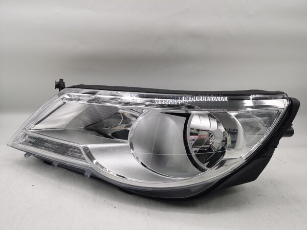 Volkswagen TIGUAN 2007-2011 HALOGEN  L.H.S HEADLIGHT ASSEMBLY