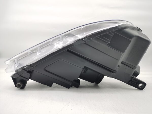 Volkswagen TIGUAN 2007-2011 HALOGEN  L.H.S HEADLIGHT ASSEMBLY